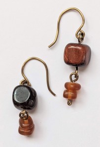 bijoux-alex-yell-goulie-parure-collier-boucles-oreilles-pierres-naturelles-oeil-tigre-cornaline-2.jpg