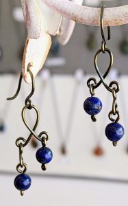 bijoux-alex-yell-ninio-boucles-oreilles-pierres-naturelles-lapis-lazuli.jpg