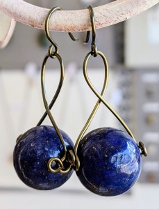 bijoux-alex-yell-dultao-boucles-oreilles-pierres-naturelles-lapis-lazuli.jpg
