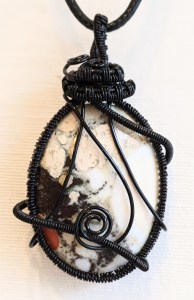 bijoux-alex-yell-vanille-collier-pendentif-pierres-naturelles-jaspe.jpg